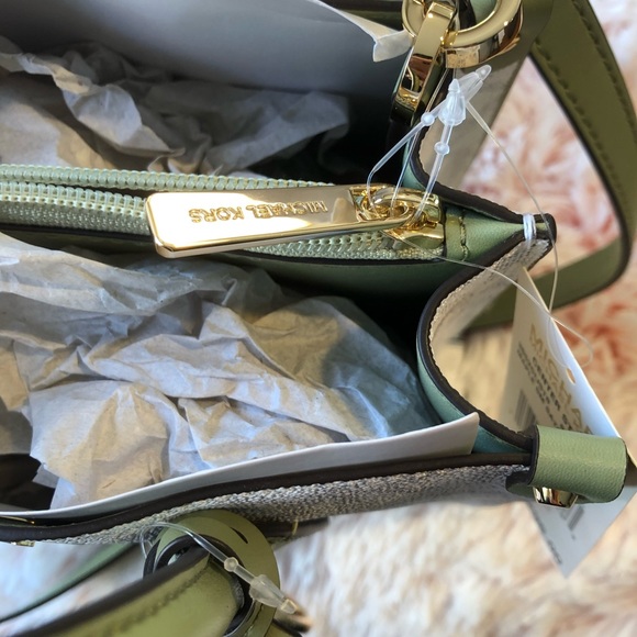 Michael Kors Center Stripe Maple Small Satchel. Bright Limeade. NWT. - Picture 7 of 12